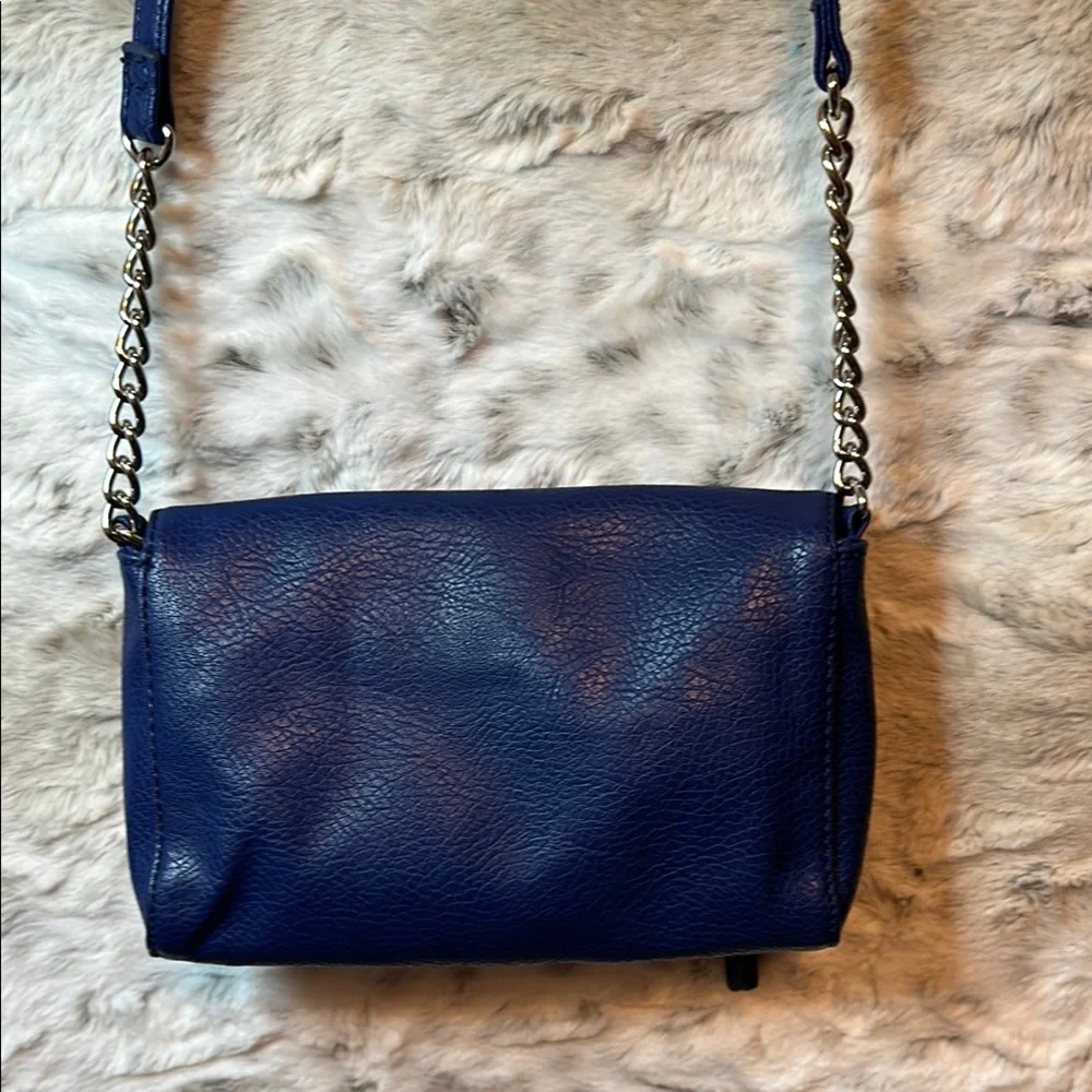 Kenneth Cole Reaction Blue Crossbody Bag with Chain Accent